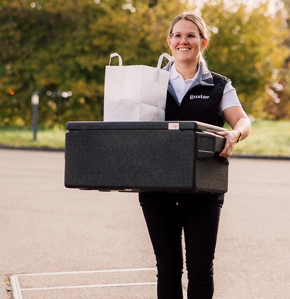 gustav_office_delivery_main_3